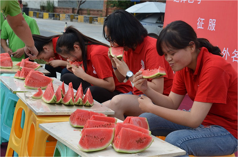 吃西瓜比赛